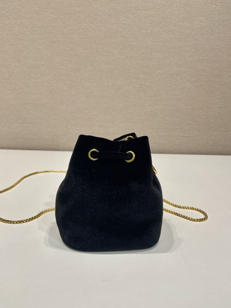 Pra*a bucket bags